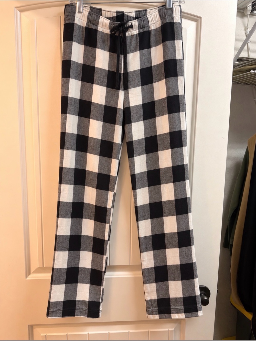 Old Navy Black and White Buffalo Plaid Pajama Pants